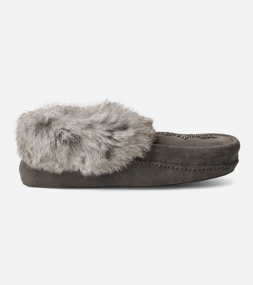 Manitobah Tipi Suede Moccasin Charcoal / Charbon (L)